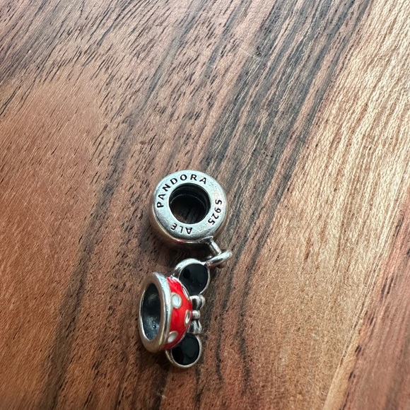 Disney Park Exclusive Pandora Minnie charm - Picture 4 of 6